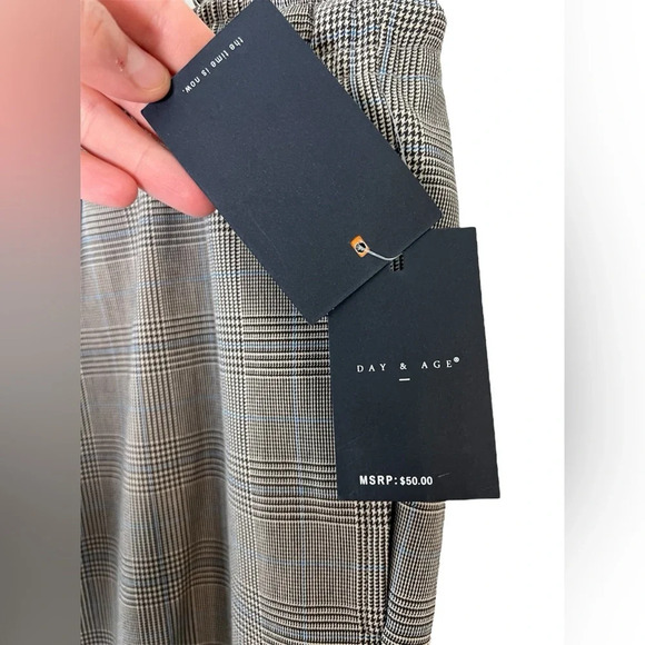 Day & Age Gray Plaid Slim Fit Trousers Size XL with elastic band - Picture 4 of 7